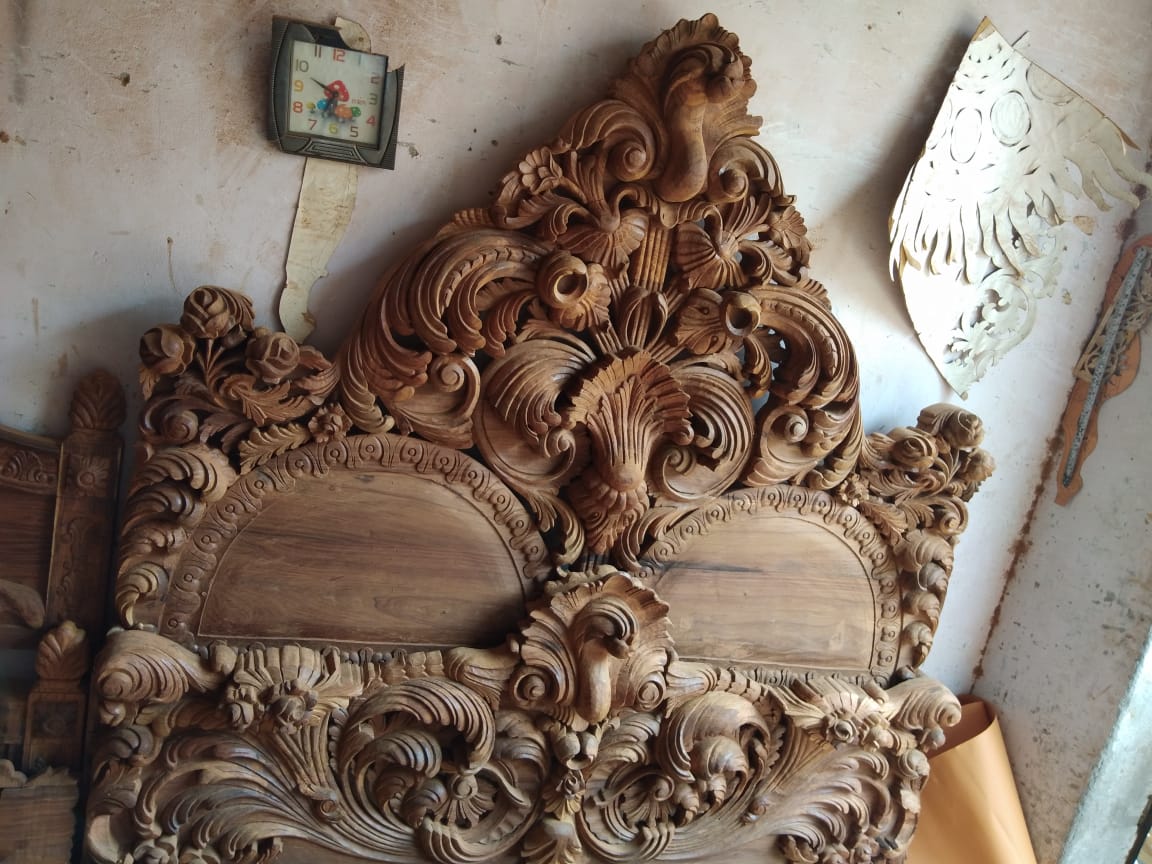 TIMBERCRAFTIN | Museum-Grade Hand-Carved Pure Teak Wood King Size Bed | 7ft+ Headboard | Heavy Baroque Carving | Zero CNC | Saharanpur | Wedding Gift | 76x80x84 inches